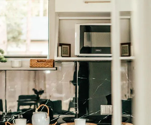 Cien Lasu Ostrowo, Jastrzebia Gora 度假居